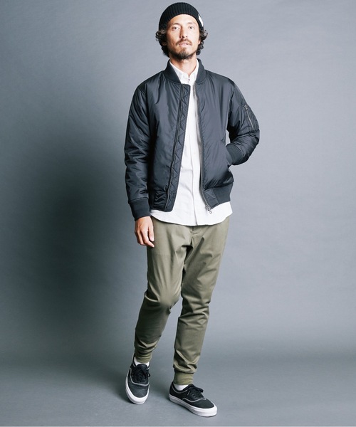 Magine（マージン）の「NYLON THINSULATE ZIP MA-1 JKT:ナイロン シンサレート ZIPポケット MA-1（MA-1・メンズ・ブラック/オリーブ/ネイビー・44/48/46）」の19枚目の写真