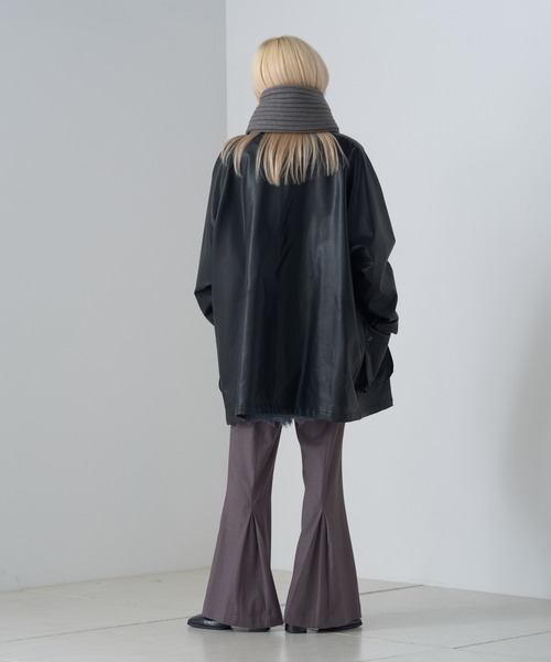 WHIMSIC（ウィムジック）の「【UNISEX】リブニットマフラー（マフラー・メンズ・アイボリー/ブルー/チャコールグレー・FREE）」の9枚目の写真