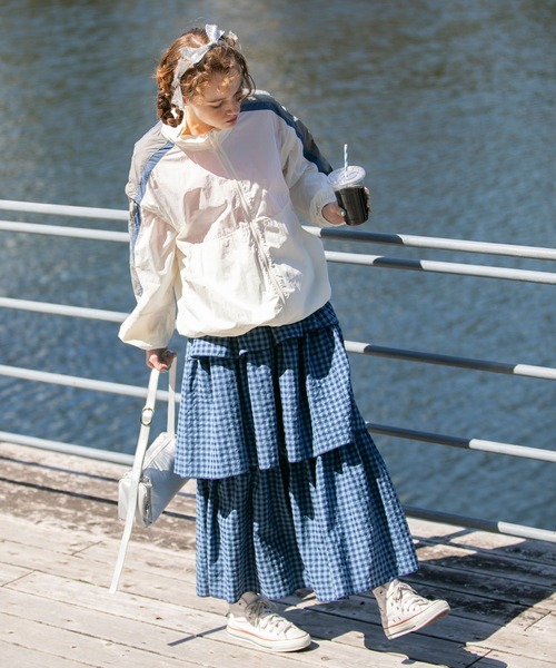 BONLECILL(ボンルシール)の「アソート柄ティアードスカート(スカート・レディース・グリーン系1/レッド系1/アイボリー/オレンジ系1/ブラック系1/ネイビー系1・FREE)」の1枚目の写真