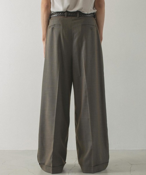 Camphor wood（カンファーウッド）の「1tuck wide baggy
