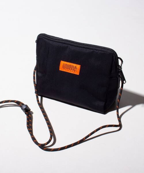 UNIVERSAL OVERALL（ユニバーサルオーバーオール）の「【UNIVERSAL OVERALL】NEW DELTA サコッチ ショルダーバッグ（ショルダーバッグ・メンズ・アイボリー/ベージュ/ネイビー/ライトグリーン/オレンジ/チャコールグレー/ブラック/サックスブルー/ピンク/ダークグリーン・FREE）」の3枚目の写真