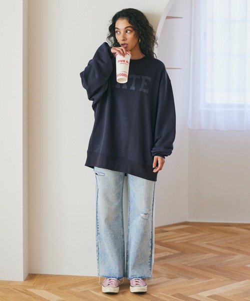 coca（coca）（コカ）の「薄手ロゴビッグスウェット（スウェット・レディース・アイボリー/グレー/ブラック/ネイビー・L/M）」の5枚目の写真