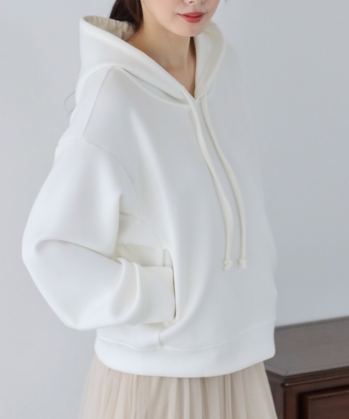 BLUEEAST（ブルーイースト）の「もっちりドルマンパーカー（パーカー・レディース・ブラック/オフホワイト/グレー/ピンク・MEDIUM）」の2枚目の写真