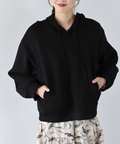 BLUEEAST（ブルーイースト）の「もっちりドルマンパーカー（パーカー・レディース・ブラック/オフホワイト/グレー/ピンク・MEDIUM）」の9枚目の写真