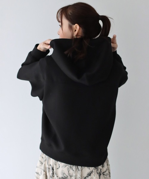 BLUEEAST（ブルーイースト）の「もっちりドルマンパーカー（パーカー・レディース・ブラック/オフホワイト/グレー/ピンク・MEDIUM）」の10枚目の写真
