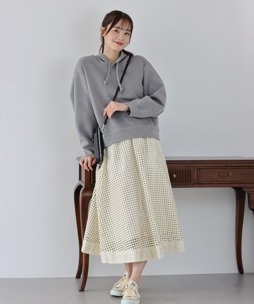 BLUEEAST（ブルーイースト）の「もっちりドルマンパーカー（パーカー・レディース・ブラック/オフホワイト/グレー/ピンク・MEDIUM）」の14枚目の写真