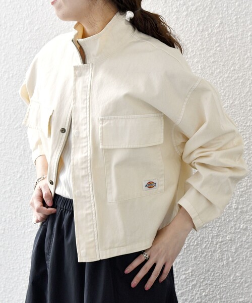 Dickies（ディッキーズ）の「Dickies:〈洗濯機可能〉コットン ツイル スタンドカラー ジャケット（ミリタリージャケット・レディース・ナチュラル/カーキ/ブラック・ONE SIZE）」の2枚目の写真