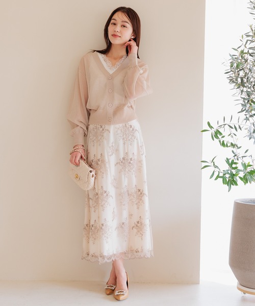 mysty woman（ミスティウーマン）の「シアーボリュームスリーブカーディガン　111659（カーディガン/ボレロ・レディース・オフホワイト/ライトグリーン/ライトベージュ/ブラック・FREE）」の6枚目の写真