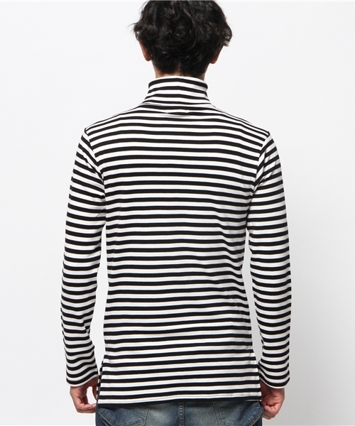 WEGO（ウィゴー）の「WEGO/スムースタートルネックロングTシャツ（Tシャツ/カットソー・メンズ・ホワイト/ブラック/ホワイト系その他・LARGE/MEDIUM）」の4枚目の写真