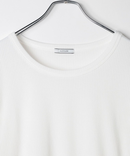 BAYFLOW（ベイフロー）の「[鎖骨を綺麗に見せる]リブクルーネックプルオーバー（Tシャツ/カットソー・レディース・キャメル/ブラック/オフホワイト・FREE）」の19枚目の写真