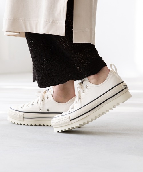 CONVERSE（コンバース）の「CONVERSE ALL STAR SHARKSOLE　コンバース オールスター シャークソール ローカット（スニーカー・レディース・ブラック/ピンク/ホワイト・22.0cm/22.5cm/23.0cm/23.5cm/24.0cm/24.5cm/25.0cm）」の2枚目の写真