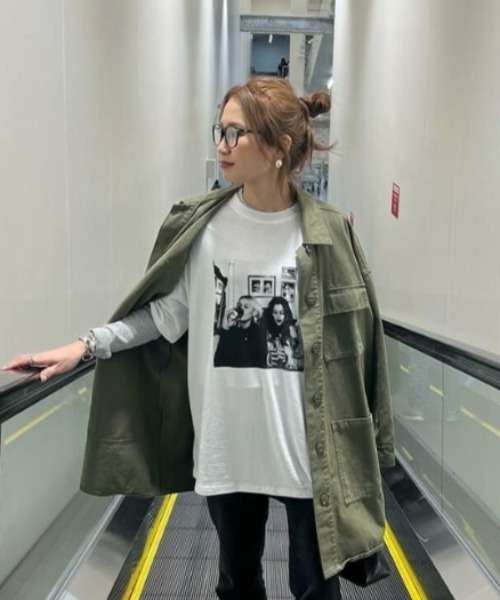 ISOOK（アイスー）の「フォトプリントTシャツ(chiica select) / グラフィックTシャツ フォトTシャツ オーバーサイズ オーバーTシャツ 半袖（Tシャツ/カットソー・レディース・グレー/ホワイト・FREE）」の14枚目の写真