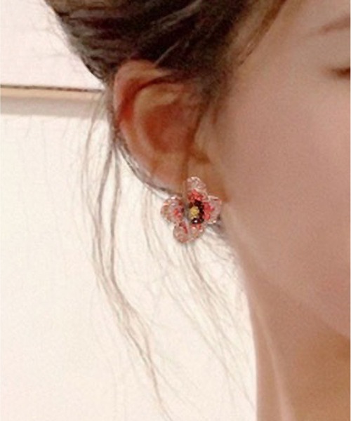 LA VORAGINE(ラ ヴォラジネ)の「アレルギー対応水晶の花ピアス(ピアス(両耳用)・レディース・グリーン/レッド/オレンジ・FREE)」の12枚目の写真