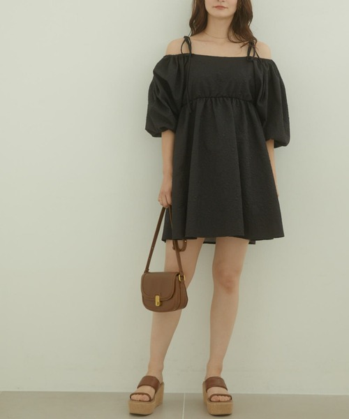 ACYM(アシーム)の「Puff sleeve 2way mini ワンピース(ワンピース・レディース・アイボリー/ブラック・FREE)」の17枚目の写真
