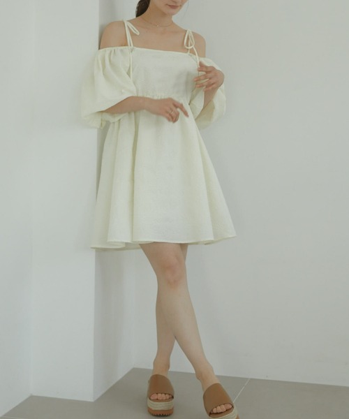ACYM(アシーム)の「Puff sleeve 2way mini ワンピース(ワンピース・レディース・アイボリー/ブラック・FREE)」の11枚目の写真