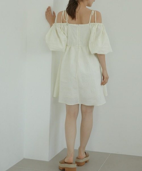 ACYM(アシーム)の「Puff sleeve 2way mini ワンピース(ワンピース・レディース・アイボリー/ブラック・FREE)」の12枚目の写真