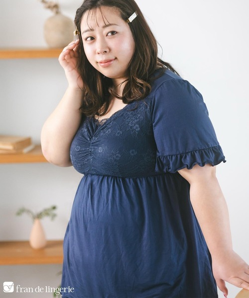 fran de lingerie（フランデランジェリー）の「ナイトブラ付きルーム＆ラウンジウェアナイトブラ付きレース袖プルオーバー 「ルナイト Tシャツ」 ナイトブラ付きレース袖Tシャツ（その他アンダーウェア/インナー・レディース・ブラック/セージグリーン/ピンク系その他/シルバーグレー/ラベンダー/ネイビー/ブルー系その他/ピンク系その他3/グリーン系その他/パープル系その他2/ブラック系その他・M/L/3L/LL）」の8枚目の写真