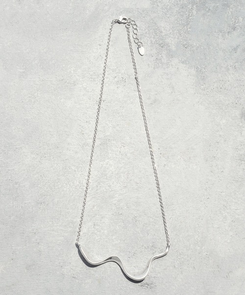 GOLDY（ゴールディ）の「ワインディング ライン ネックレス（ネックレス・レディース・ゴールド/シルバー系その他/ゴールド系その他/シルバー・FREE）」の3枚目の写真