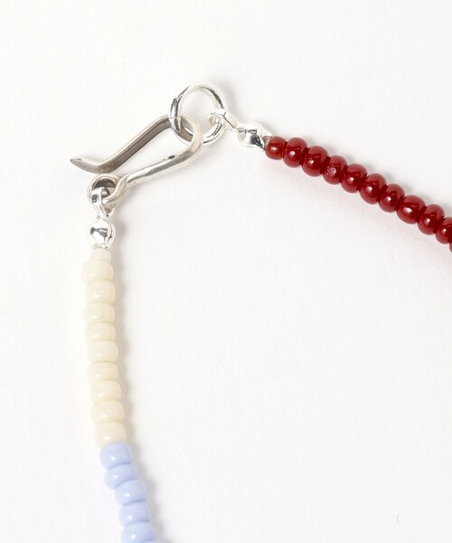 BEAMS BOY（ビームスボーイ）の「ROSETTA PRAYER / 3mm ビーズ ブレス（ブレスレット・レディース・ブラウン/レッド/イエロー・ONE SIZE）」の9枚目の写真