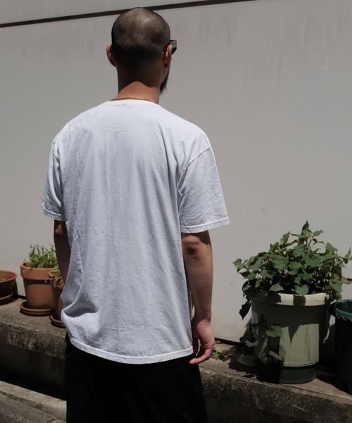 the Oasis(ジオアシス)の「【THRIFTY LOOK スリフティールック】 THRIFTY "OASIS" TEE ロック/ビンテージ/ユーズドライクTシャツ/オアシス/ヴィンテージ(Tシャツ/カットソー・メンズ・ホワイト・LARGE/X-LARGE/MEDIUM)」の10枚目の写真