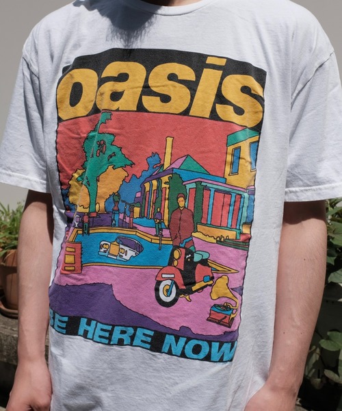 the Oasis(ジオアシス)の「【THRIFTY LOOK スリフティールック】 THRIFTY "OASIS" TEE ロック/ビンテージ/ユーズドライクTシャツ/オアシス/ヴィンテージ(Tシャツ/カットソー・メンズ・ホワイト・LARGE/X-LARGE/MEDIUM)」の11枚目の写真