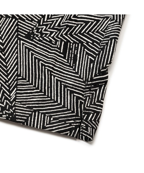 CALEE（キャリー）の「R/P GEOMETRIC PATTERN SH（シャツ/ブラウス・メンズ・ブラック/ブルー・MEDIUM/LARGE/SMALL）」の8枚目の写真