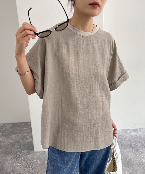 fredy emue（フレディエミュ）の「【WEB限定カラーあり】Tシャツブラウス（シャツ/ブラウス・レディース・ミント/ベージュ/ライトグレー/オフホワイト/チャコールグレー・38）」の5枚目の写真