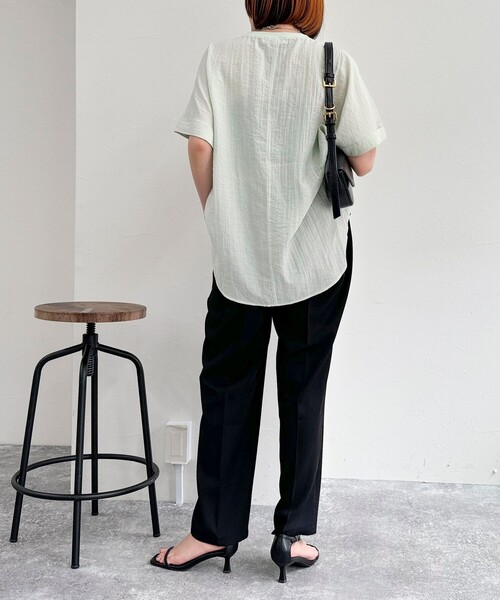 fredy emue（フレディエミュ）の「【WEB限定カラーあり】Tシャツブラウス（シャツ/ブラウス・レディース・ミント/ベージュ/ライトグレー/オフホワイト/チャコールグレー・38）」の20枚目の写真