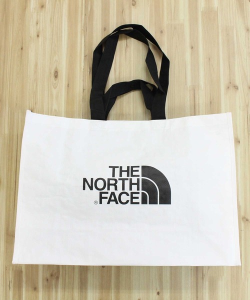 THE NORTH FACE(ザノースフェイス)の「アルポリン エコバッグ Large arpaulin Eco Bag The North Face White Label Korea Line(トートバッグ・メンズ・ホワイト/White・LARGE/L)」の4枚目の写真
