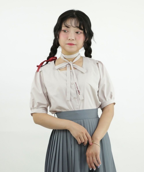 F i.n.t（フィント）の「アレンジタイ付きスクエアネックブラウス/fint（シャツ/ブラウス・レディース・ライトベージュ/オフホワイト・FREE）」の15枚目の写真