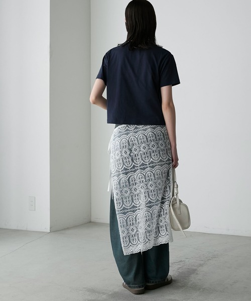 forksy.(フォルクシー)の「【forksy.】ワンポイントロゴ刺繍サイドスナップ半袖Tシャツ(Tシャツ/カットソー・レディース・スモークピンク/オフホワイト/ネイビー・FREE)」の10枚目の写真
