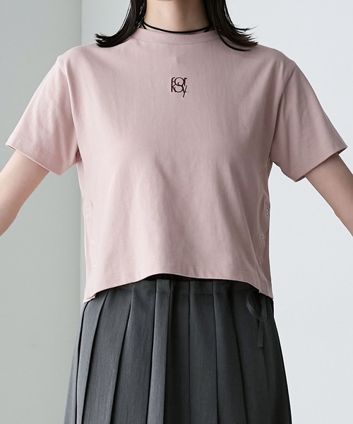 forksy.(フォルクシー)の「【forksy.】ワンポイントロゴ刺繍サイドスナップ半袖Tシャツ(Tシャツ/カットソー・レディース・スモークピンク/オフホワイト/ネイビー・FREE)」の15枚目の写真