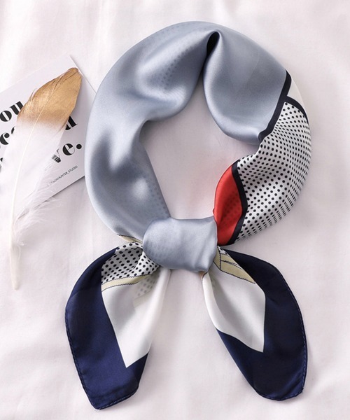 Miniministore（ミニミニストア）の「スカーフ 首巻き バンダナバッグスカーフ（バンダナ/スカーフ・レディース・ブルー/ベージュ/グレー・FREE）」の4枚目の写真