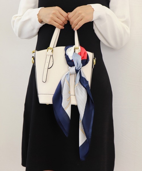 Miniministore（ミニミニストア）の「スカーフ 首巻き バンダナバッグスカーフ（バンダナ/スカーフ・レディース・ブルー/ベージュ/グレー・FREE）」の5枚目の写真