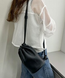 fredy emue | シュリングレザー巾着サックバック(ショルダーバッグ)