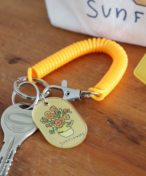 LAKOLE（ラコレ）の「[世界の名作]コイルキーホルダー / 131958（キーホルダー・レディース・その他6/その他4/その他2/その他3/その他5/その他1・FREE）」の4枚目の写真