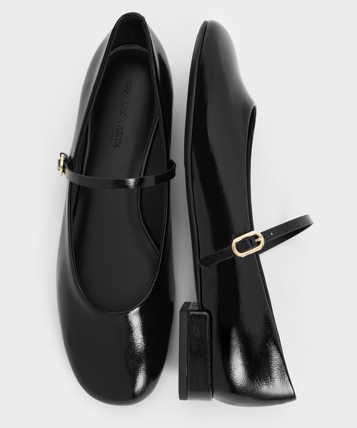 CHARLES & KEITH（チャールズ & キース）の「ラウンドトゥ メリージェーン（パンプス・レディース・オフホワイト/ブラック/ブラック系その他6/シルバー/マルチ・23.5cm/23cm/22.5cm/24.5cm/25cm/26.5cm/25.5cm）」の14枚目の写真
