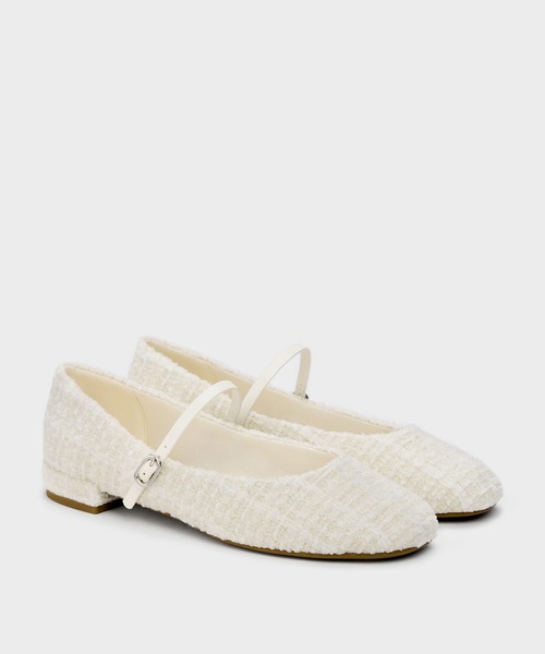 CHARLES & KEITH（チャールズ & キース）の「ラウンドトゥ メリージェーン（パンプス・レディース・オフホワイト/ブラック/ブラック系その他6/シルバー/マルチ・23.5cm/23cm/22.5cm/24.5cm/25cm/26.5cm/25.5cm）」の17枚目の写真