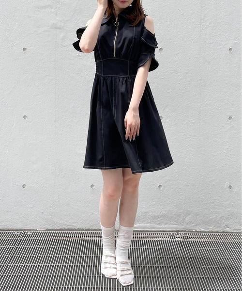 TORTE(トルテ)の「フロントジップショートワンピース(ワンピース・レディース・ブラック/ネイビー/グレー/ホワイト・FREE)」の6枚目の写真