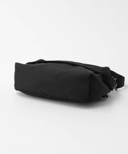 NIKE(ナイキ)の「<NIKE>フューチュラ ラックス クロスボディ バッグ (1L)(ショルダーバッグ・レディース・ブラック/ライム・FREE)」の10枚目の写真
