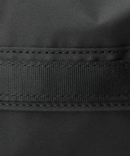 NIKE(ナイキ)の「<NIKE>フューチュラ ラックス クロスボディ バッグ (1L)(ショルダーバッグ・レディース・ブラック/ライム・FREE)」の18枚目の写真