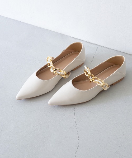 menue(メヌエ)の「パールチェーン ポインテッドトゥ バブーシュパンプス(パンプス・レディース・ブラック/ホワイト・21.5cm/22.0cm/22.5cm/23.0cm/23.5cm/24.0cm/24.5cm/25.0cm/25.5cm/26.0cm)」の7枚目の写真