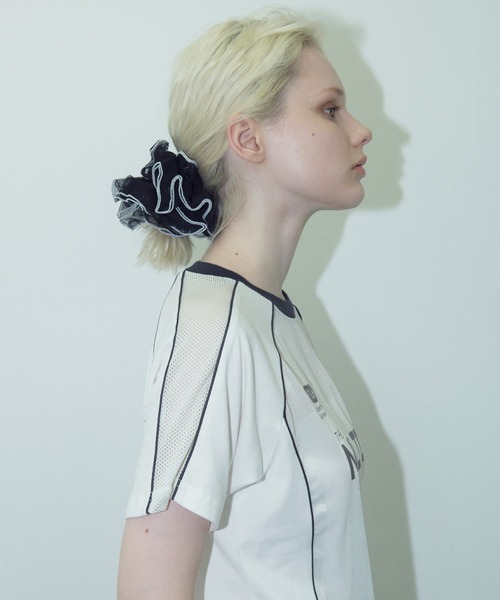 GOLDY（ゴールディ）の「パイピング フリル ビッグ シュシュ（シュシュ・レディース・ホワイト/レッド/グリーン/ブラック/グレー・FREE）」の10枚目の写真