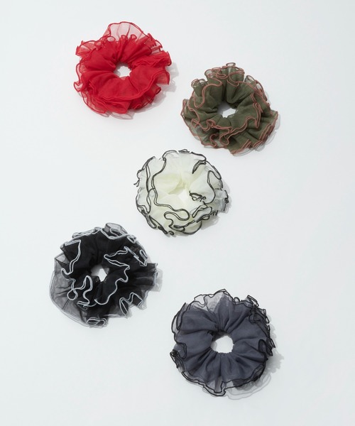 GOLDY（ゴールディ）の「パイピング フリル ビッグ シュシュ（シュシュ・レディース・ホワイト/レッド/グリーン/ブラック/グレー・FREE）」の18枚目の写真