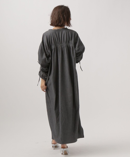 BAYFLOW（ベイフロー）の「[袖丈調整可♪]袖ギャザーデニムワンピース（シャツワンピース・レディース・ブラック/インディゴブルー・FREE）」の6枚目の写真