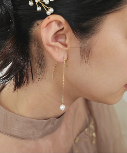 Kana(カナ)の「チェーン ライン 一粒パール ピアス パーティー 結婚式 お呼ばれ オケージョン(ピアス(両耳用)・レディース・ゴールド/シルバー・フリー)」の10枚目の写真