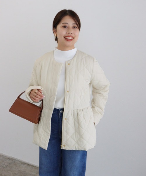 Pierrot（ピエロ）の「ノーカラーフレアキルティングブルゾン（ブルゾン・レディース・ブラック/アイボリー/グレイッシュベージュ/ネイビー/カーキ系・S/M/L）」の8枚目の写真