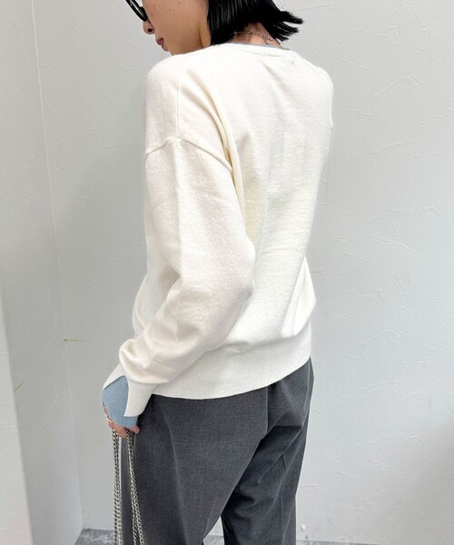 fredy emue（フレディエミュ）の「レイヤード風配色カーディガン（カーディガン/ボレロ・レディース・オフホワイト/ネイビー/グレー・38）」の12枚目の写真