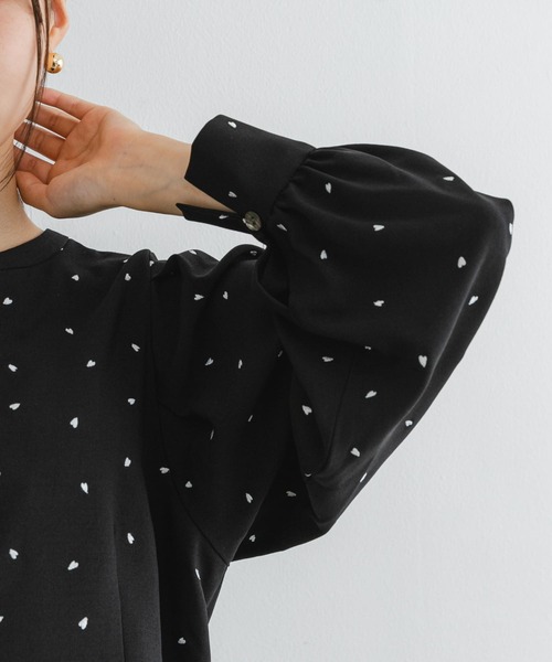 F by ROSSO（エフバイロッソ）の「F by ROSSO　ハート刺繍2WAYブラウス（シャツ/ブラウス・レディース・チャコールグレー/ブラック・FREE）」の8枚目の写真