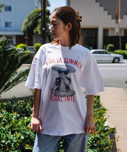 roial（ロイアル）の「DESIGN TEE/ROIAL(ロイアル)スタンダードフィットベイビープリント半袖Tシャツ（Tシャツ/カットソー・メンズ・カーキ/ホワイト・LARGE/MEDIUM）」の6枚目の写真